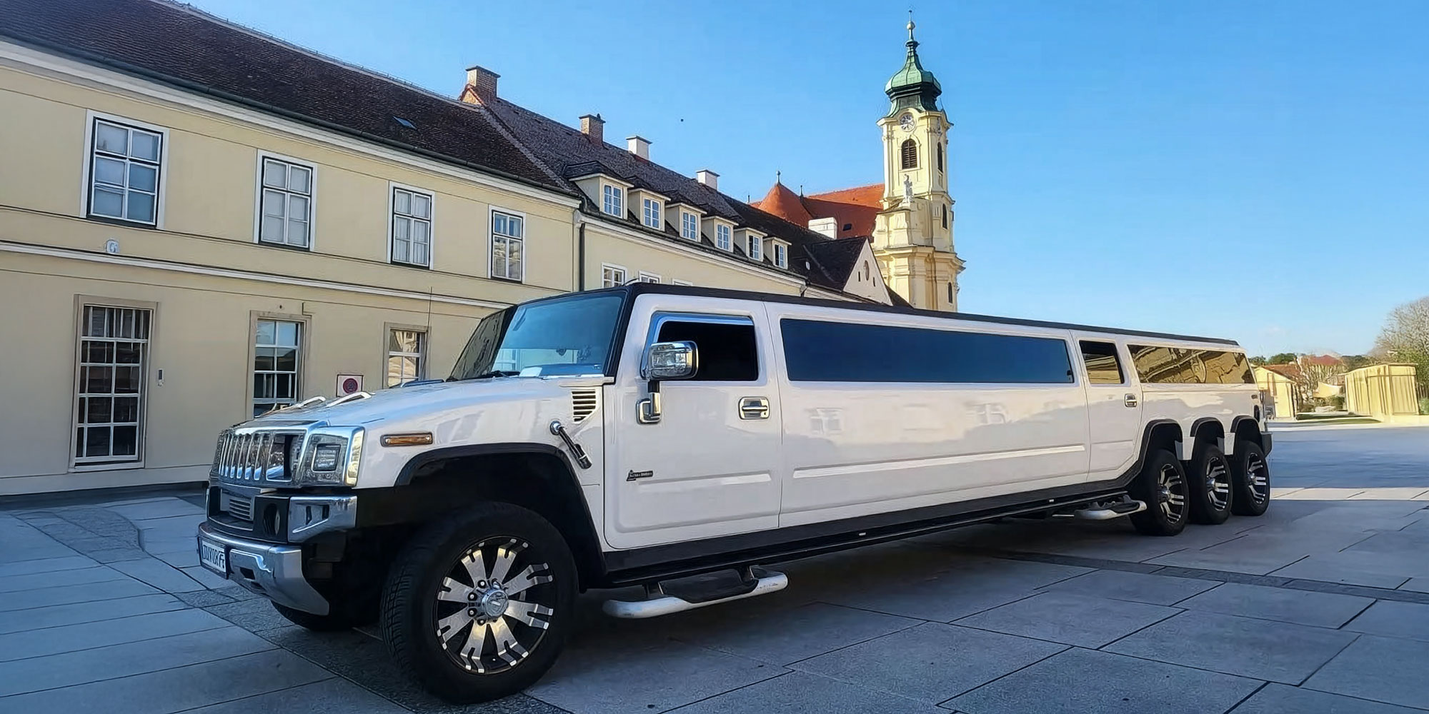 Hummer H2 Stretchlimousine in Wien / Hummer H2 stretch limousine in Vienna